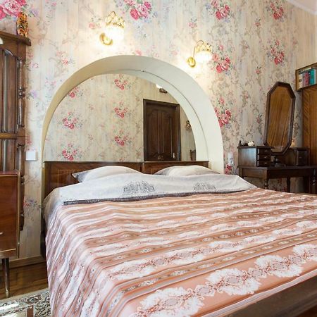 Apartment In The Center Of Harkiv Exterior foto