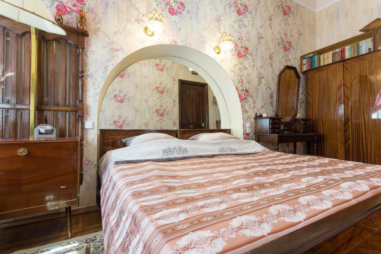 Apartment In The Center Of Harkiv Exterior foto