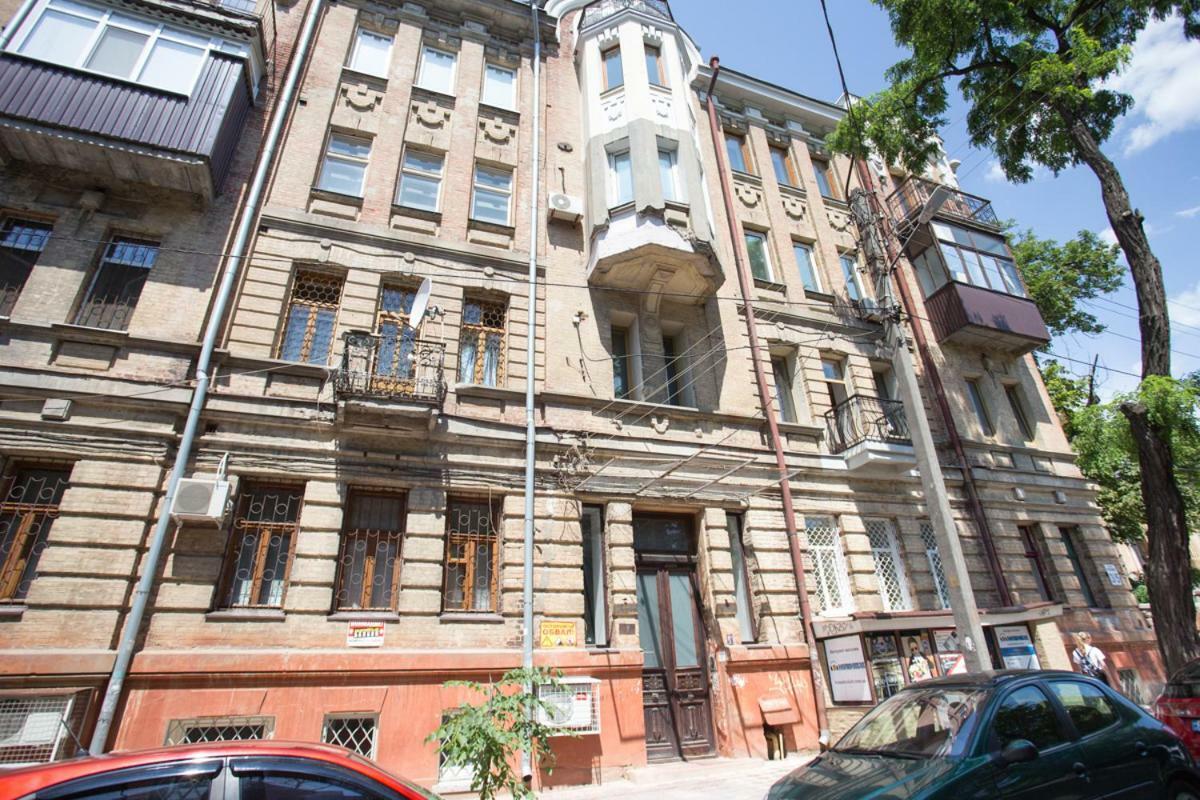 Apartment In The Center Of Harkiv Exterior foto